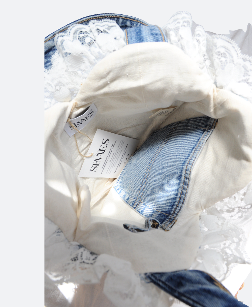Denim Heart tote bag met kanten ruffles van Sevaes binnenkant met kontzak en lusjes