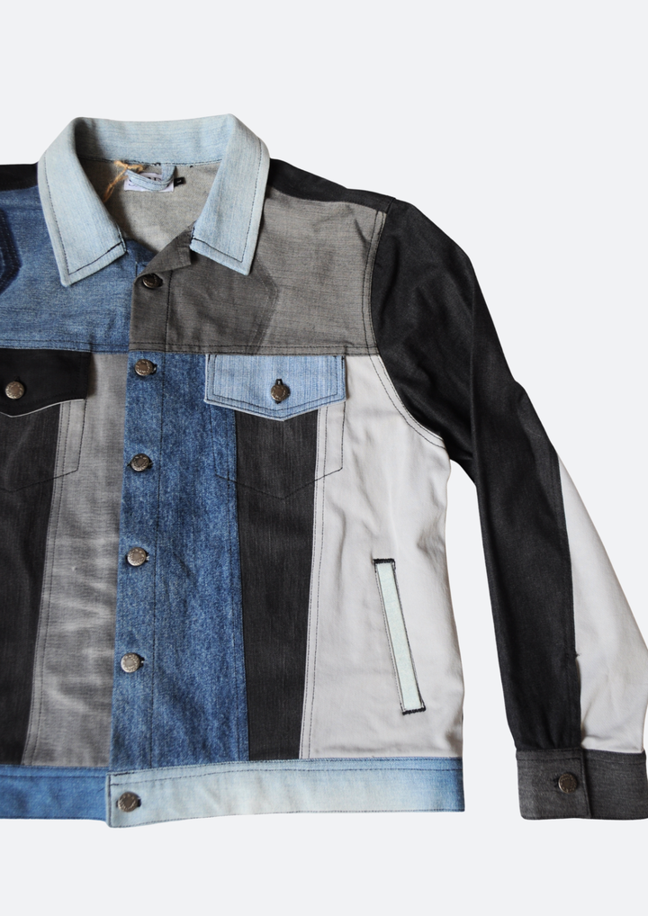 Voorkant close up - Colorblock denim spijkerjacket - zwart, grijs, blauwe denim - Sevaes