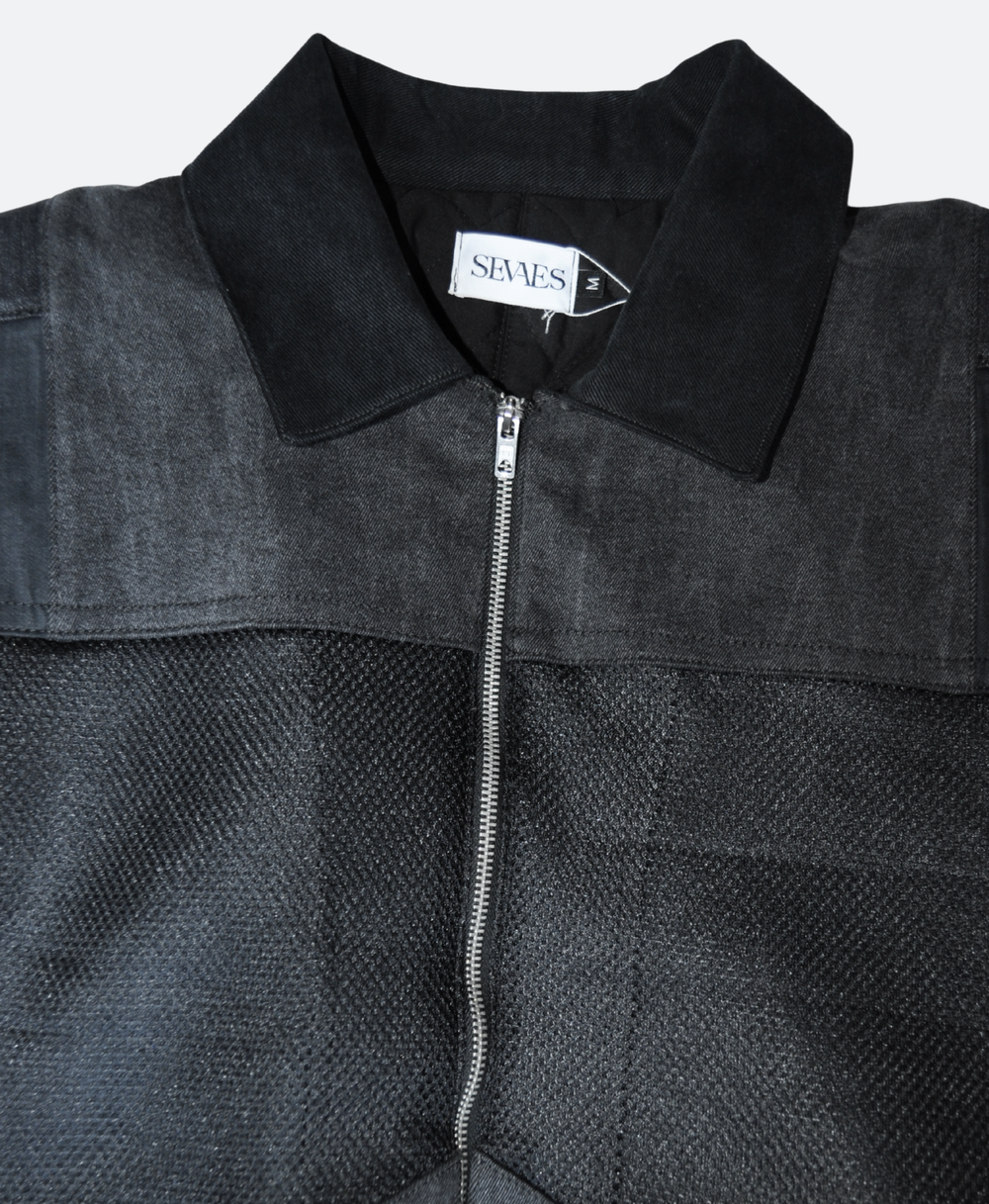 Close up Details - Zwarte upcycled denim en mesh bomberjack, handgemaakt unisex maat M