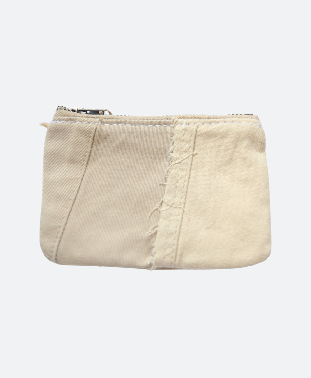 Achterkant - Beige portemonnee van upcycled chino broeken – handgemaakt, duurzaam accessoire voor hem of haar - Sevaes