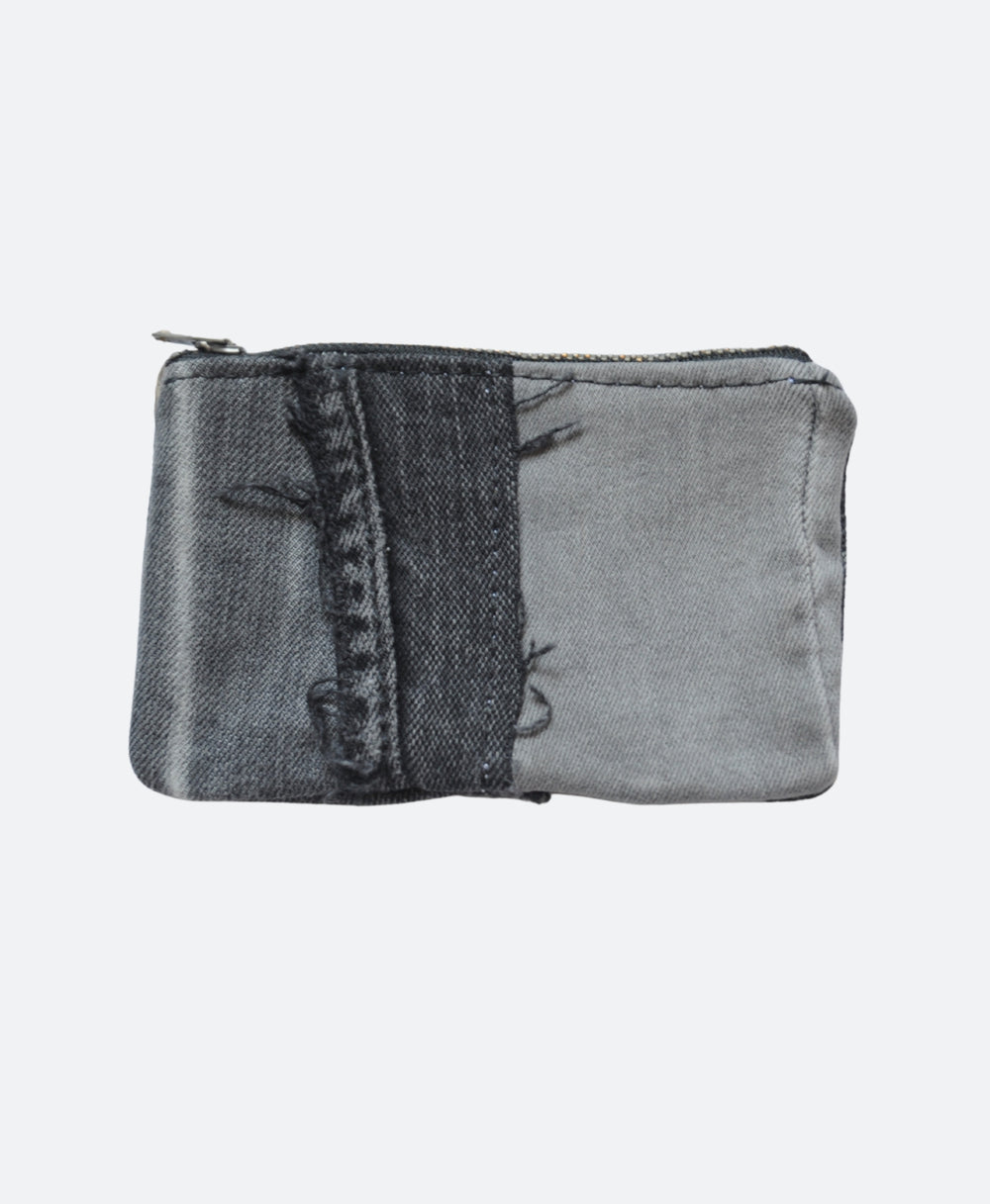 Achterkant  - Grijs upcycled denim portemonnee - handgemaakt in Rotterdam - Sevaes