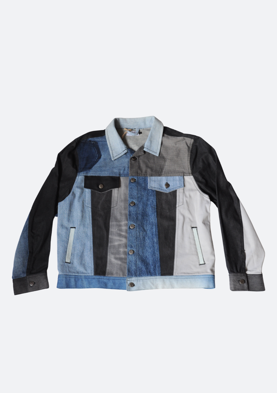 Voorkant spijkerjas - Colorblock denim spijkerjacket - zwart, grijs, blauwe denim - Sevaes