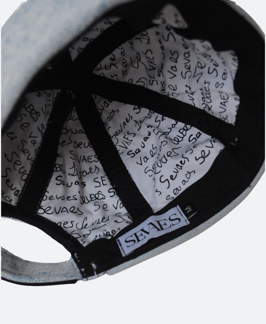 Gevoerde binnenkant - Light Blue Docker cap van Sevaes. Handgemaakt in maar liefst 2,5 uur in Rotterdam