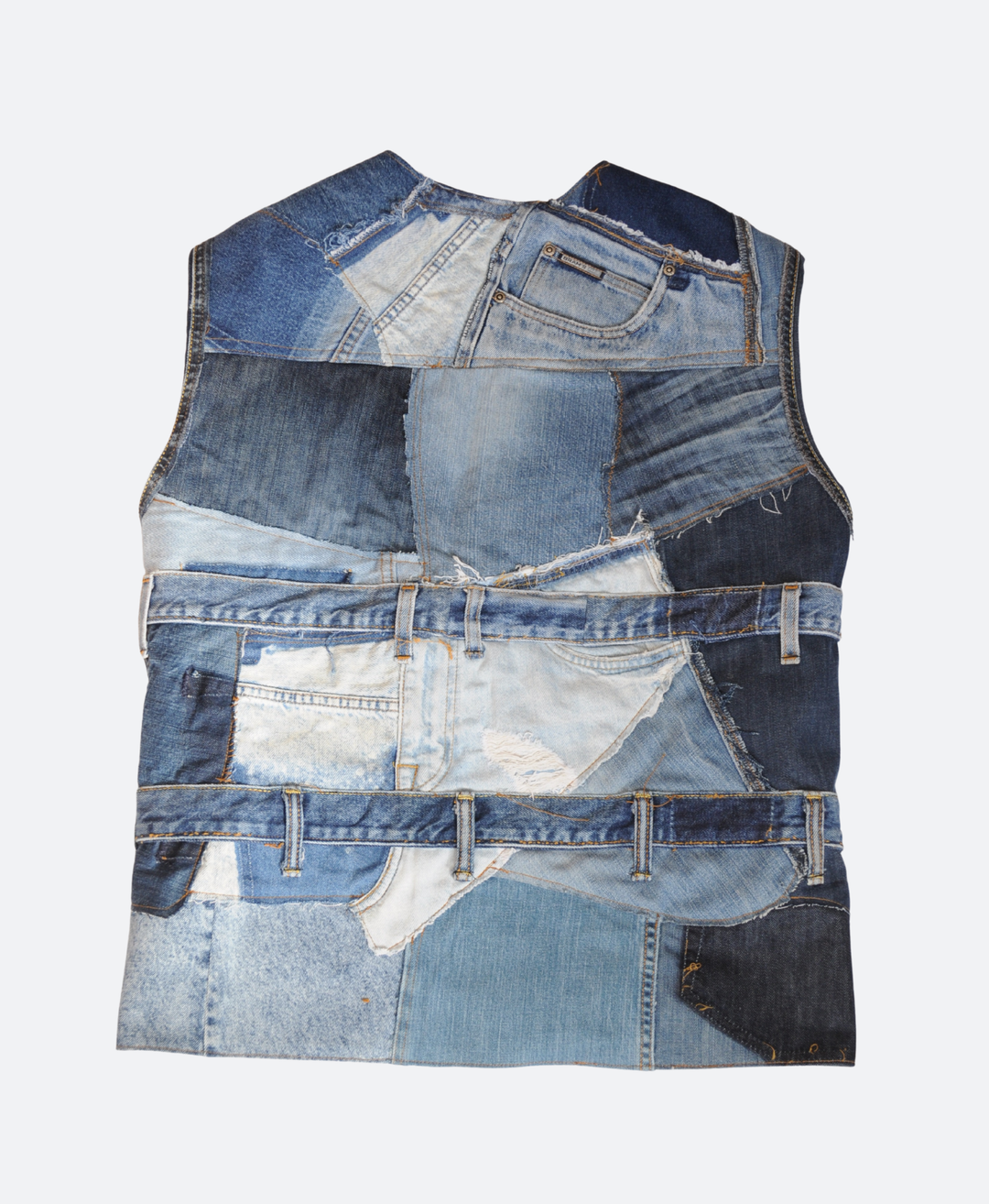 Achterkant Raw Patchwork Utility vest voor Mannen. Regular fit Pasvorm