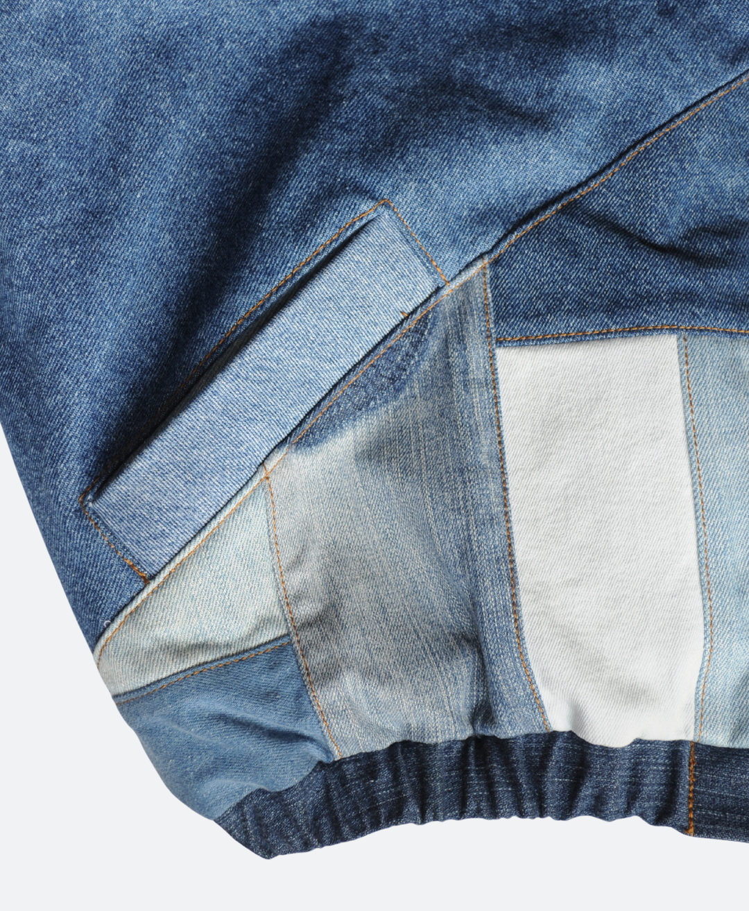 Detail Zak Patchwork Denim Bomber Jacket - Handgemaakt in Rotterdam door Sevaes