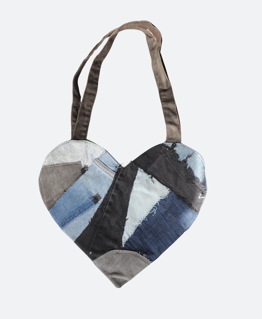 Upcycled denim heart bag van Sevaes