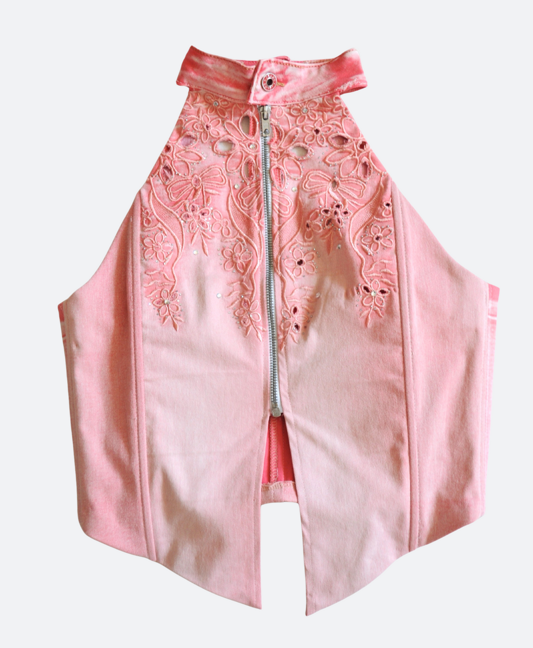 Voorkant - Geborduurde Roze denim halter top handgemaakt van upcycled denim – duurzaam en uniek - Sevaes